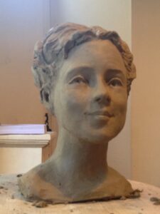 Buste de jeune femme